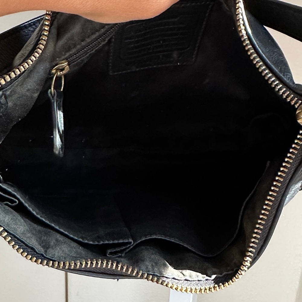 Coach Campbell Black Leather Shoulder Bag with Gold GUC - Picture 12 of 13
